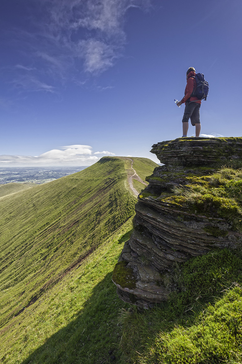 pen-y-fan-brecon-beacons-mountain-walker-walking-hiking-views