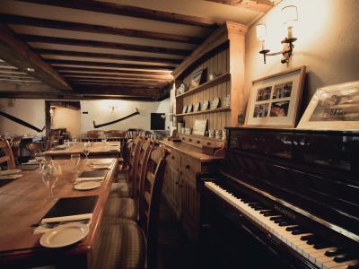 Stackpole Inn